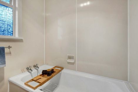 Photo of property in 4 Belair Avenue, Blagdon, New Plymouth, 4310