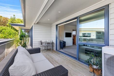 Photo of property in 18 Ko Place, Pyes Pa, Tauranga, 3112