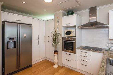 Photo of property in 4-u10 Seaview Road, Paraparaumu Beach, Paraparaumu, 5032