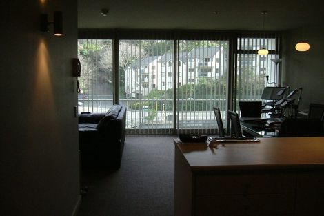 Photo of property in Montreaux Apartments, 4a/164 The Terrace, Wellington Central, Wellington, 6011