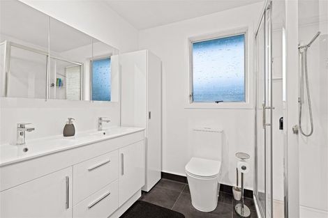 Photo of property in 22 Helena Street, Massey, Auckland, 0614