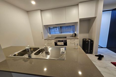 Photo of property in 2/3 Fairdale Place, Birkdale, Auckland, 0626