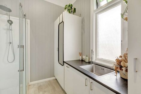 Photo of property in 13 East Street, Feilding, 4702