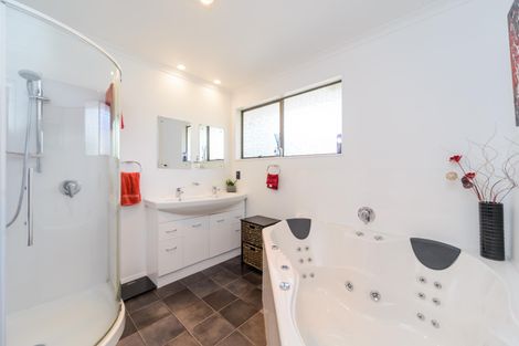 Photo of property in 39 Pencarrow Street, Highbury, Palmerston North, 4412