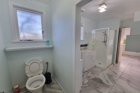 Photo of property in 11 Matipo Road, Te Atatu Peninsula, Auckland, 0610