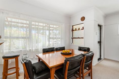 Photo of property in 16 Lovatt Crescent, Kensington, Whangarei, 0112