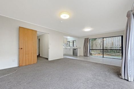 Photo of property in 21f4 Rotoiti Street, Johnsonville, Wellington, 6037