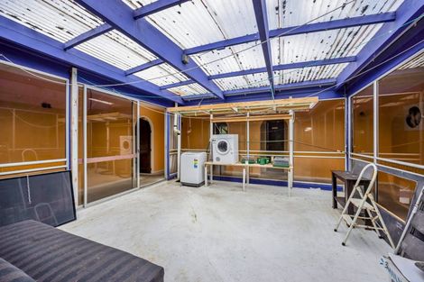 Photo of property in 19 Tybalt Street, Stratford, 4332