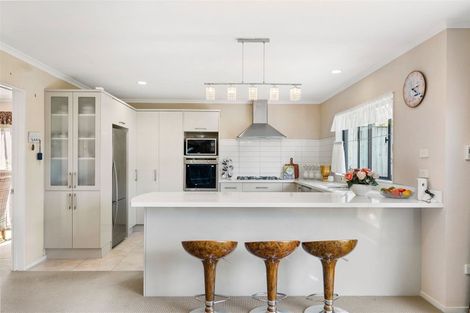 Photo of property in 98 Jeffs Road, Flat Bush, Auckland, 2016
