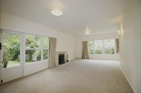 Photo of property in 208 Godley Road, Titirangi, Auckland, 0604