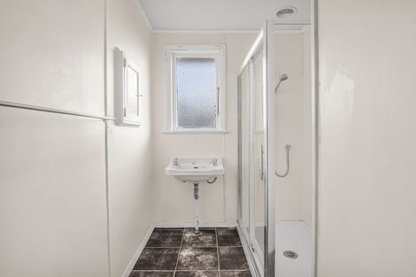 Photo of property in 55 Wilson Street, Waverley, 4510