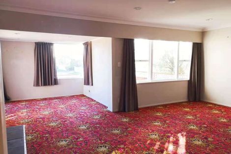 Photo of property in 2/39 Dale Crescent, Pakuranga, Auckland, 2010