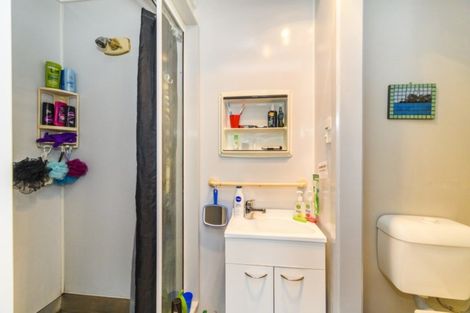 Photo of property in 84 Hillcrest Drive, Kelvin Grove, Palmerston North, 4414