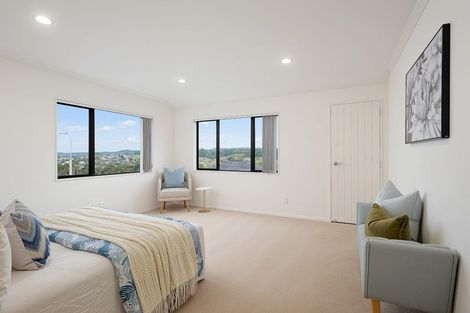 Photo of property in 104 San Marino Drive West, Henderson, Auckland, 0612
