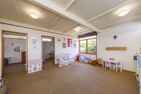 Photo of property in 23 Surrey Crescent, Hokowhitu, Palmerston North, 4410