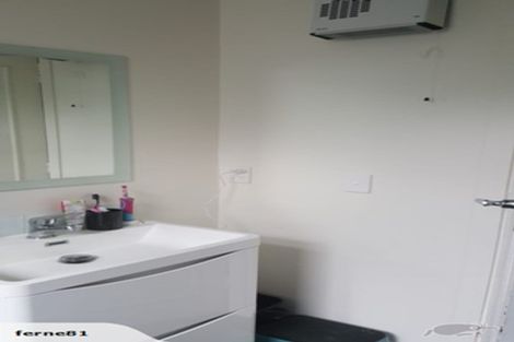 Photo of property in 118 Holly Road, St Albans, Christchurch, 8014