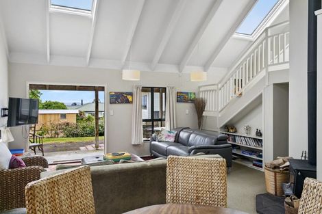 Photo of property in 5 Kahotea Drive, Motuoapa, 3382