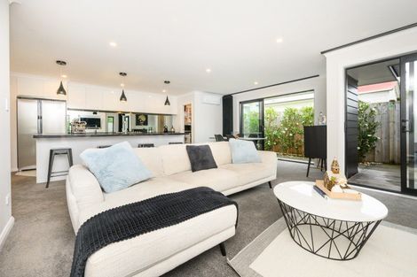 Photo of property in 6 Ngaio Street, West End, Palmerston North, 4412