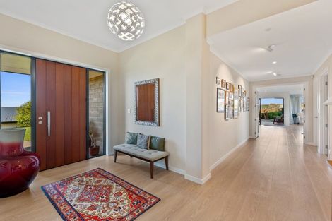 Photo of property in 50 William Andrew Road, Pukekohe, 2120