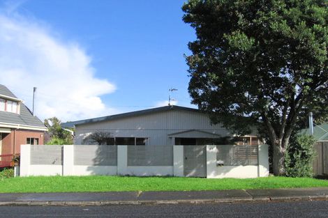 Photo of property in 1/81 Clovelly Road, Bucklands Beach, Auckland, 2012