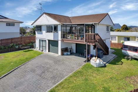 Photo of property in 28 Manaia View Road, One Tree Point, 0118