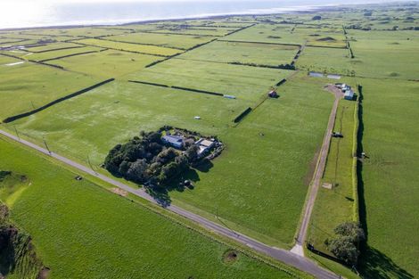 Photo of property in 306 Pungarehu Road, Pungarehu, 4685