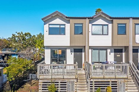Photo of property in 1/15 Rush Place, Mangere, Auckland, 2022