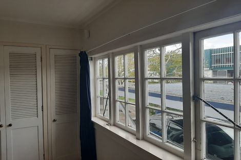 Photo of property in 9 Titirangi Road, New Lynn, Auckland, 0600