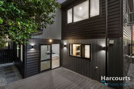 Photo of property in 56a Donovan Avenue, Massey, Auckland, 0614