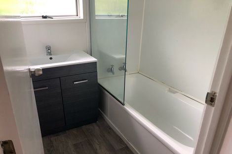 Photo of property in 39 Brunner Road, Glen Eden, Auckland, 0602