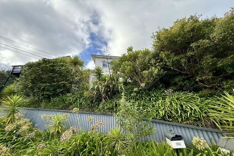 Photo of property in 17a Castle Crescent, Stokes Valley, Lower Hutt, 5019