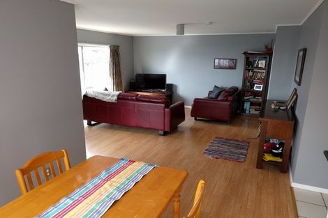 Photo of property in 43a Moire Road, Massey, Auckland, 0614