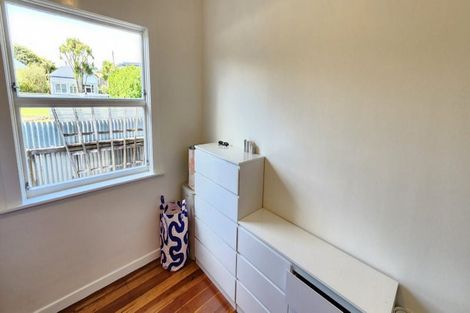 Photo of property in 10a Cutfield Road, New Plymouth, 4310