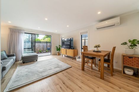 Photo of property in 15 Raeble Walkington Lane, Wallaceville, Upper Hutt, 5018