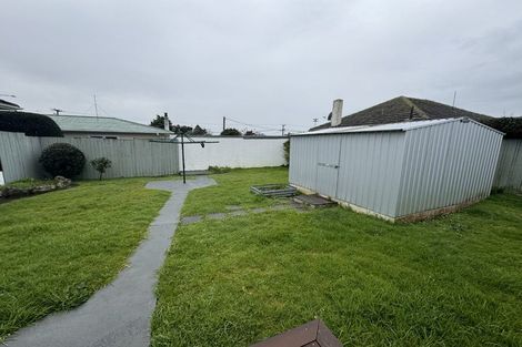 Photo of property in 75 Gloria Avenue, Te Atatu Peninsula, Auckland, 0610