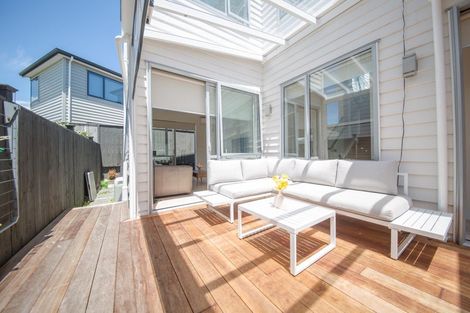 Photo of property in 33 Lockheed Street, Hobsonville, Auckland, 0618