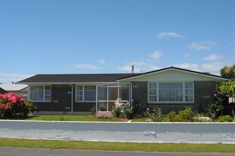 Photo of property in 5 Romilly Street, Westport, 7825