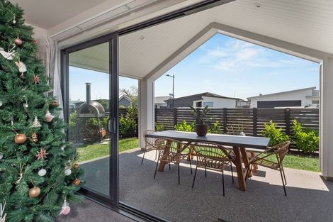 Photo of property in 1 Pimelea Street, Papamoa Beach, Papamoa, 3118