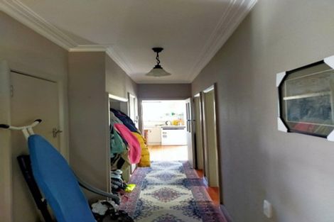 Photo of property in 79 Mangorei Road, Strandon, New Plymouth, 4312