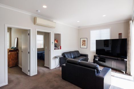 Photo of property in 31 Puriri Terrace, Roslyn, Palmerston North, 4414