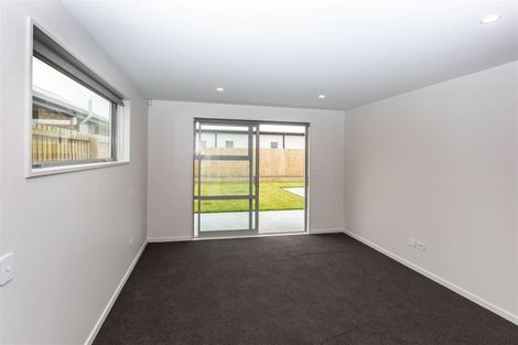 Photo of property in 11 Lussa Close, Broomfield, Christchurch, 8042
