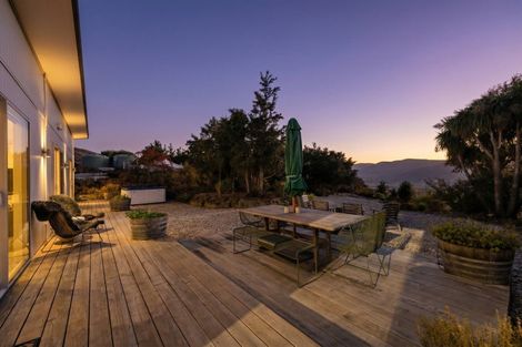 Photo of property in 71 Westreca Ridge Lane, Queensberry, Cromwell, 9383