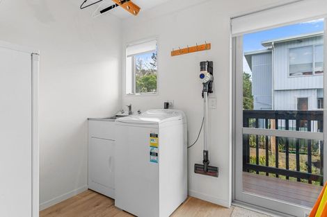 Photo of property in 8 Cornwall Way, Mangawhai Heads, Mangawhai, 0505
