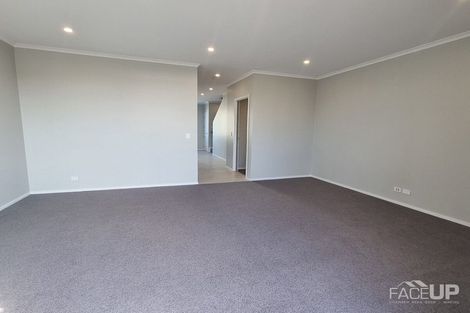 Photo of property in 2/1 Ko Roa Lane, Hobsonville, Auckland, 0616