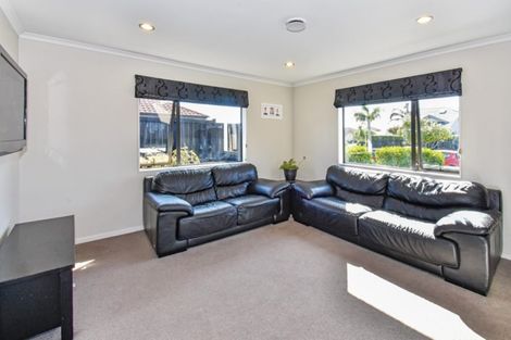 Photo of property in 41 Capriana Drive, Karaka, Papakura, 2113
