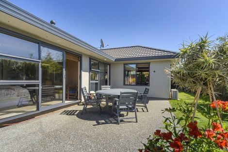 Photo of property in 6 Diamond Court, Ashhurst, 4810
