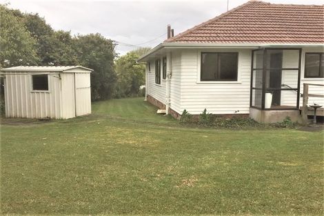 Photo of property in 8 Boler Place, New Lynn, Auckland, 0600