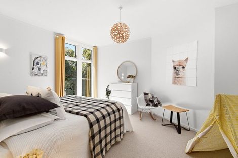 Photo of property in 10 Mathieson Avenue, Khandallah, Wellington, 6035