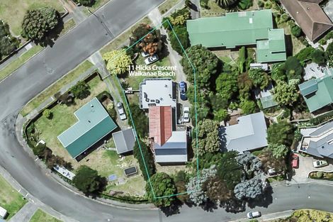 Photo of property in 11 Hicks Crescent, Waikanae Beach, Waikanae, 5036