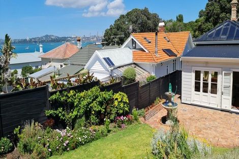Photo of property in 8 Cheltenham Road, Devonport, Auckland, 0624